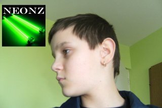 neonaz