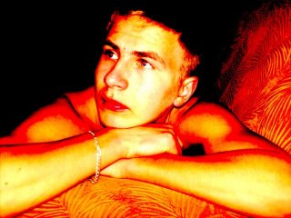 kwieskit  merginos..;]]*