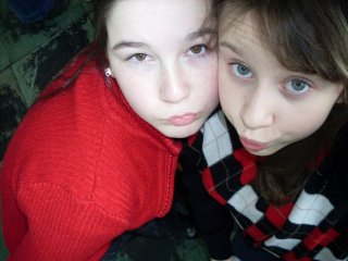 *Laury*                  *Mažuliuke  :P*