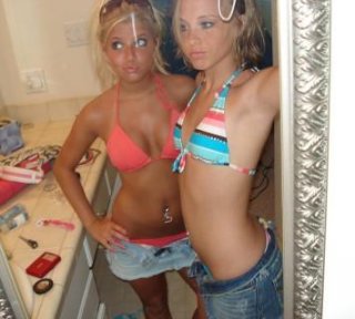 Ella  ;**{sex}  m+m